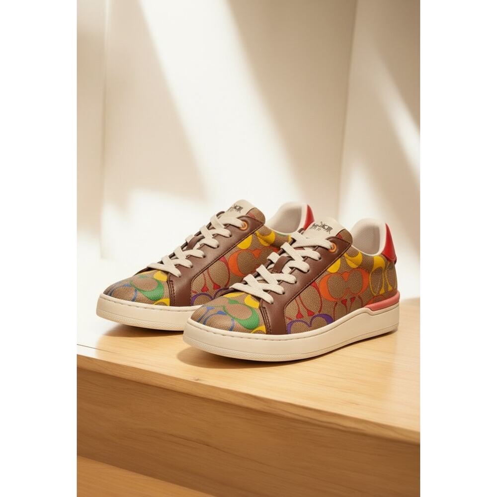 Coach CA449 Clip Low Top Sneaker in Rainbow Signature Canvas – Size 6.5B